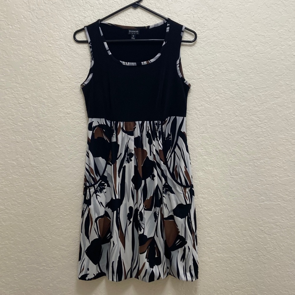 En Focus Studio size 8 Dress